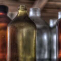 次亜塩素酸ナトリウムの捨て方は？保管方法や保存期間についても解説