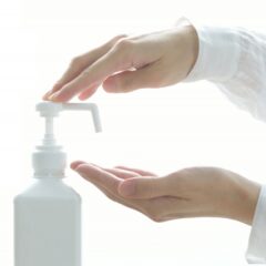 アルコールだけでは十分なウイルス対策ができない！？