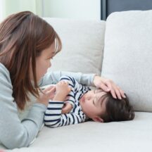 子どもが突然の嘔吐と下痢…それってロタウイルス?ママが知っておくべき対処法